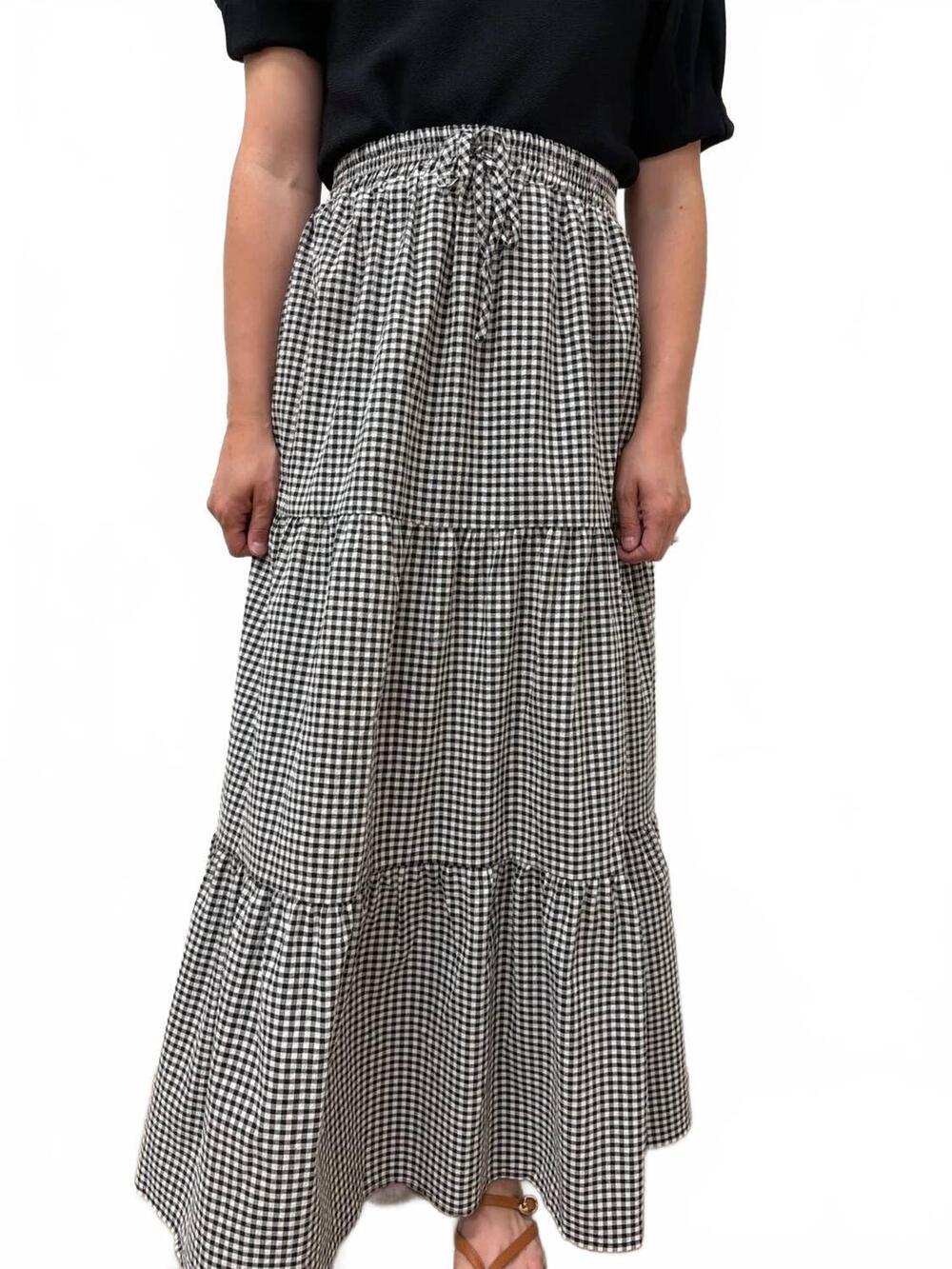 NEW VINE & LOVE plaid tiered ruffled drawstring maxi skirt in black